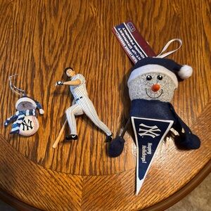 New York Yankees Holiday Decor Set